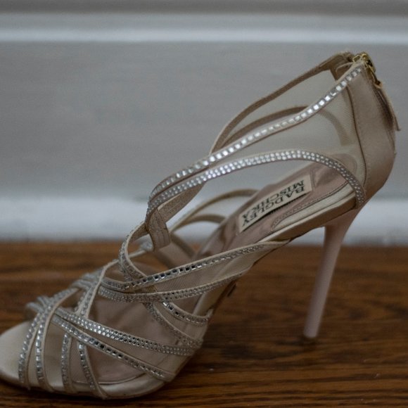 Badgley Mischka Tan Strappy Heel - Picture 2 of 5